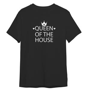 تی شرت استین کوتاه زنانه مدل روز شیک نوشته ملکه خونه کد 729 رنگ مشکی 