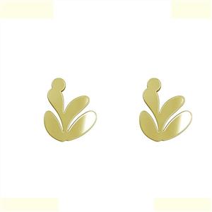 گوشواره طلا 18 عیار زنانه مدوپد مدل برگ کد GA1-12652 -