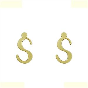 گوشواره طلا 18 عیار زنانه مدوپد مدل حرف S کد GA1-16807 -