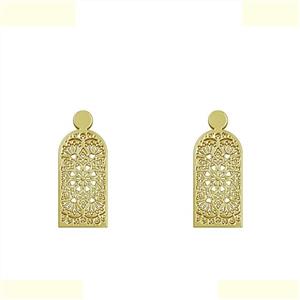 گوشواره طلا 18 عیار زنانه مدوپد مدل هندسی کد GA1-14231 -