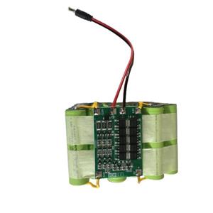 باتری لیتیوم یون قابل شارژ مکسل کد 18650 ظرفیت 73000 میلی آمپرساعت بسته 33 عددی به همراه شارژر