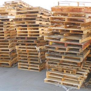 ضایعات چوب تخته در بندر ماهشهر 