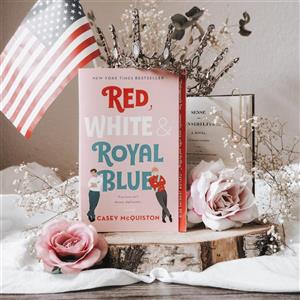 کتاب Red White and Royal Blue قرمز سفید آبی سلطنتی
