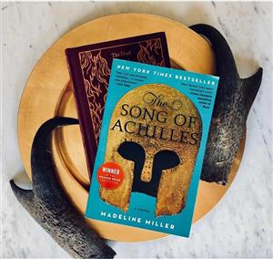 کتاب رمان انگلیسی اواز اشیل The Song of Achilles اثر مادلین میلر Madeline Miller نغمه 