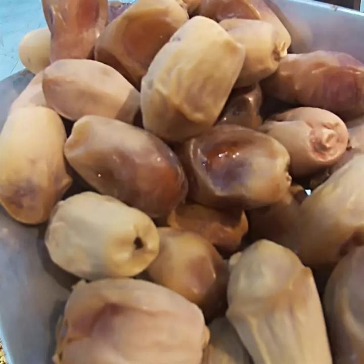 خرما زاهدی فله
