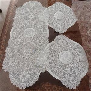 رومیزی دانتل مخمل بیضی مربع طرح ورساچه سه تکه جدید کد 110