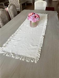 رانر پارچه ای مدل سارینا