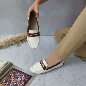 کالج زنانه مدل دیبا کد DIB-WHT