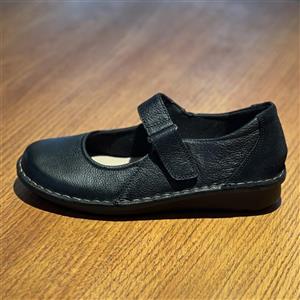 کفش راحتی زنانه کلارکس Clarks Michela Penny کد 013