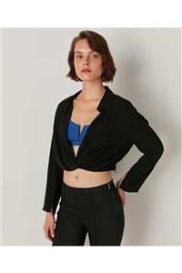 شومیز مشکی یقه پیراهنی مدل کوتاه دکمه دار آستین بلند زنانه(برند ترکیه) ایپکیول IpekYol