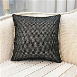 کوسن مربعی طرح ماریتا ساده مشکی طلایی