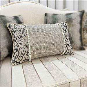 کوسن مستطیی طرح ماریتا مخمل بژ زغالی