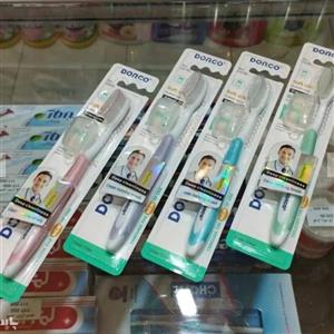 مسواک دورکو درپوش دار 