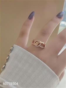 انگشتر زنانه طلایی نگین دار مارک ژوپینگ رنگ ثابت ضد حساسیت کیفیت عالی کد 2015782