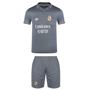 ست تیشرت و شلوارک ورزشی پسرانه مدل رئال مادرید طرح امباپه 2025