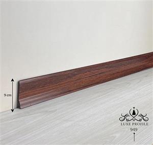 قرنیز پی وی سی 9cm کد 949