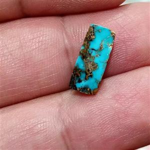 نگین سنگ فیروزه نیشابور رگه طلایی ریز معدنی 14.2 در6 میلیمتر