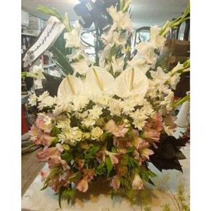 سبد گل شیک برای تسلیت e100