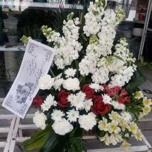 سبد گل سفید برای تسلیت e99