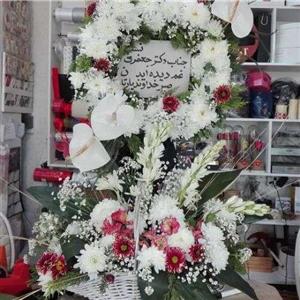 سبد گل تسلیت طبیعی زیبا e128