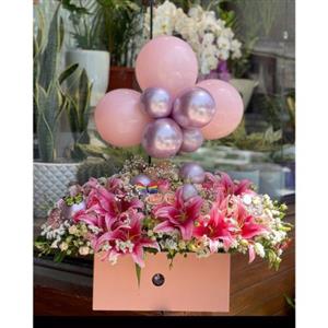 باکس گل برای تولد دوست 3374