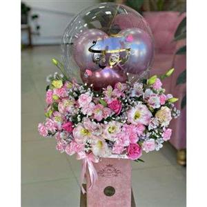 دسته گل و بادکنک برای تولد نوزاد 8406