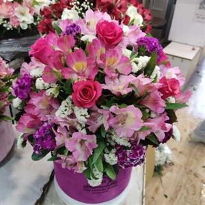 باکس و سبد گل 3185