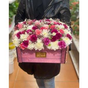 سبد گل برای زن غمگین 3296