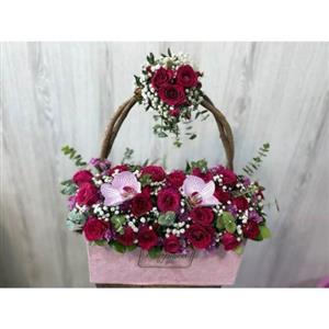 سبد گل رز فانتزی a420