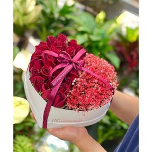 باکس گل قلبی 3054