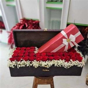 سفارش باکس گل رز تهران a704
