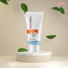 کرم ضد آفتاب بی رنگ سورملینا SPF 50 مدل UVA UVB مناسب انواع پوست حجم 50 میلی‌لیتر