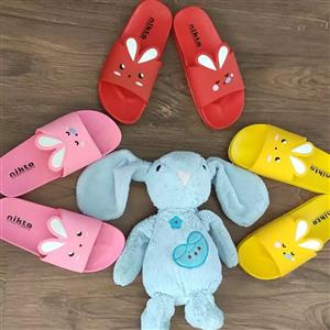 دمپایی دخترانه نیکتا کد 304 سه رنگ زرد و قرمز و صورتی سایزبندی 31 الی 34