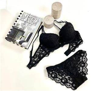 ست شورت و سوتین زنانه گیپور قرمز