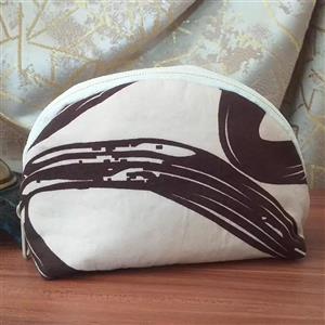 کیف لوازم آرایشی پارچه ای طرح دار (فانتزی)