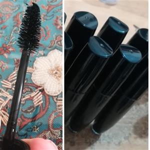 ریمل گیاهی حاوی مغز های مفید  برای مژه و ابرو و روغن های مفید گیاهی