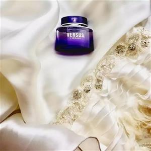 عطر 10 گرمی ورسوز