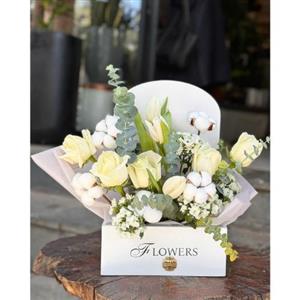  گل برای تالار رویال پالاس حمیه تهران 8161