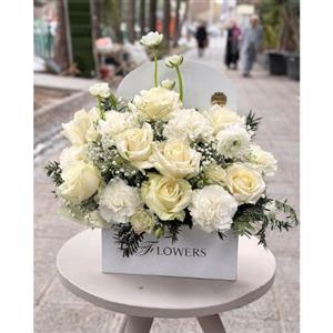گل و گلدان هدیه به مرد 9474