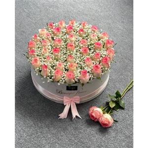 باکس گل رز با گل عروس 6044