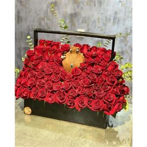 باکس گل رز بزرگ 6042