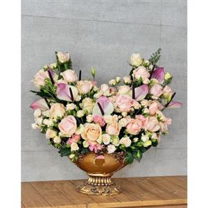 دسته گل مناسب زنان متولد بهمن ماه 10496