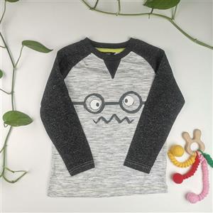 بلوز پسرانه آستین بلند برند george طرح آدمک راه راه سفید کد 180500