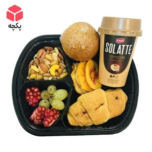 پک پذیرایی یلدا با فینگرفود ژامبون، کروسان، آجیل و نوشیدنی قهوه مدل «خرد»