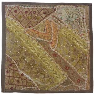 رومیزی سوزن دوزی مدل سرمه عسلی کد POSER3