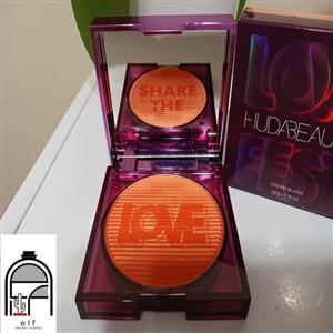 رژگونه هدی بیوتی مدل huda beauty toasted tangerine blush