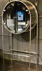 ویترین بار فندی