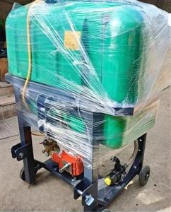 سمپاش 600 لیتری سبز پمپ 150 بار بدون بوم شاسی تقویت شده برند gp