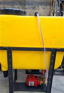 سمپاش 600 لیتری زرد پمپ 150 بار بدون بوم کامل شاسی تقویت شده برند gp