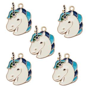 آویز گردنبند دخترانه مدل اسب تک شاخ زیبا کد 71 بسته 5 عددی